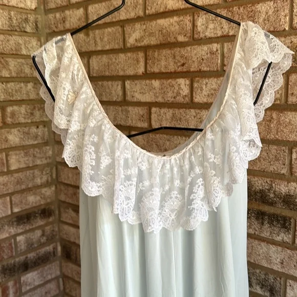 Nos Lucie Ann Beverly Hills S Light Blue1960s Gown Full Sweep